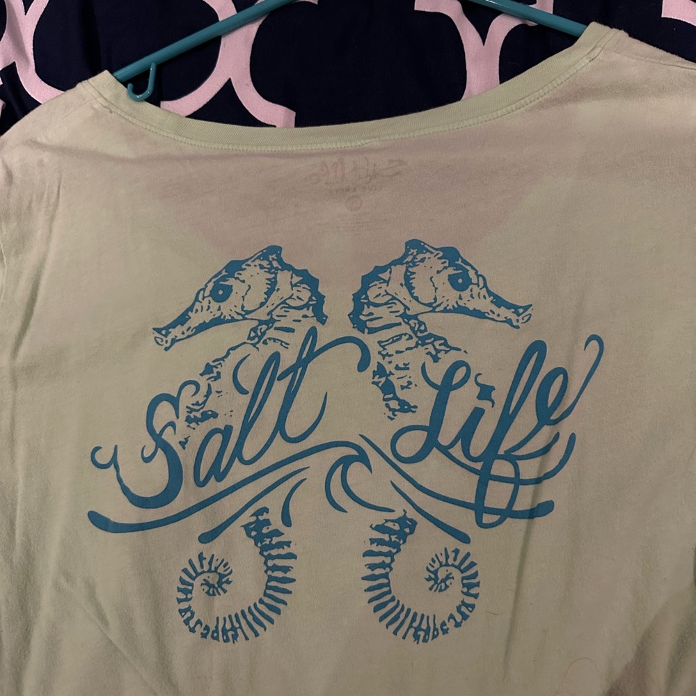 Salt life scoop neck short sleeve size XL